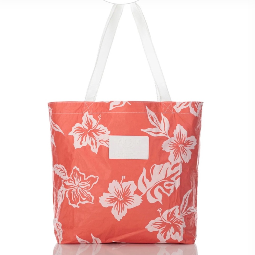 Aloha Collection Reversible Tote in Town Dim Sum Lumpia NWT bag travel NEW